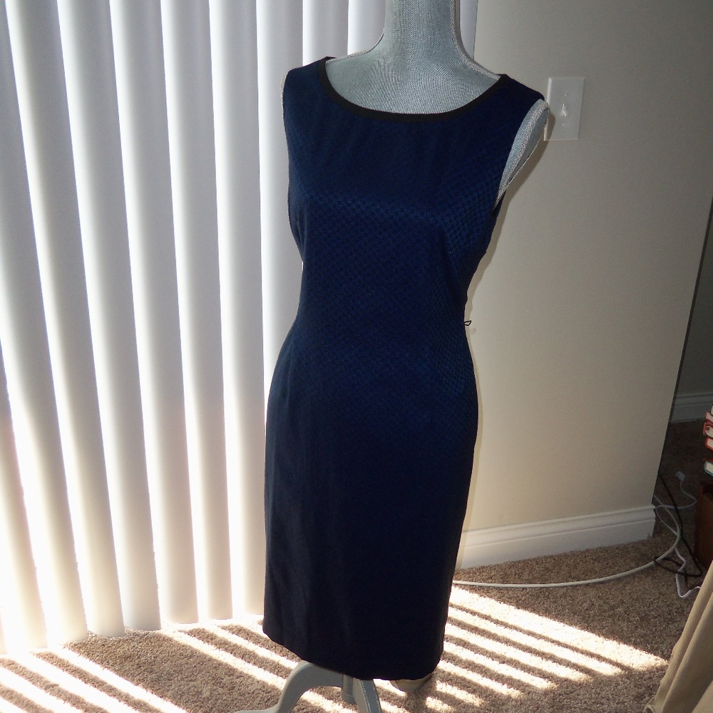 Anne Klein Pencil Dress Size 8!! EUC!! Gorgeous!!